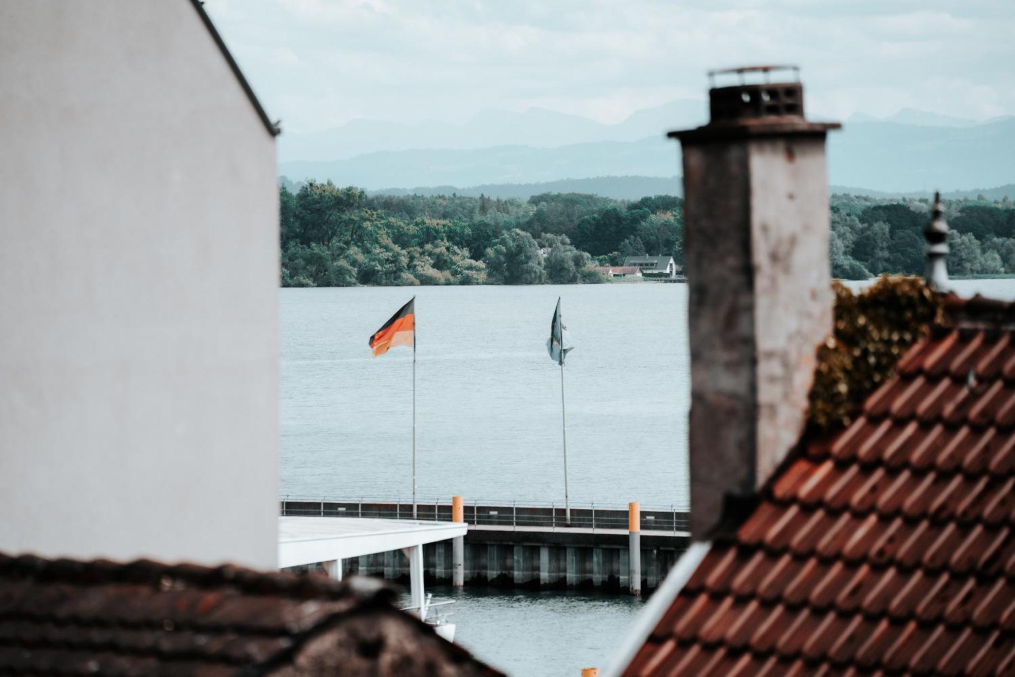 Ferienwohnung Ella - Direkt Am Bodensee Friedrichshafen Zewnętrze zdjęcie